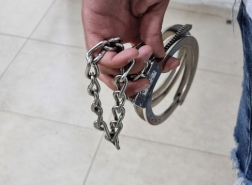 شرطة حيفا تضبط وكر قمار غير قانوني وتحرّر عشرات المخالفات خلال حملة في المدينة