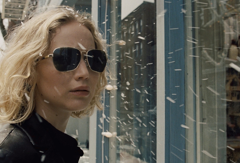 عندما تدفعك السينما للتسلح بالأمل : joy تعلمنا كيف نحارب الخيبات بالإصرار والثبات!